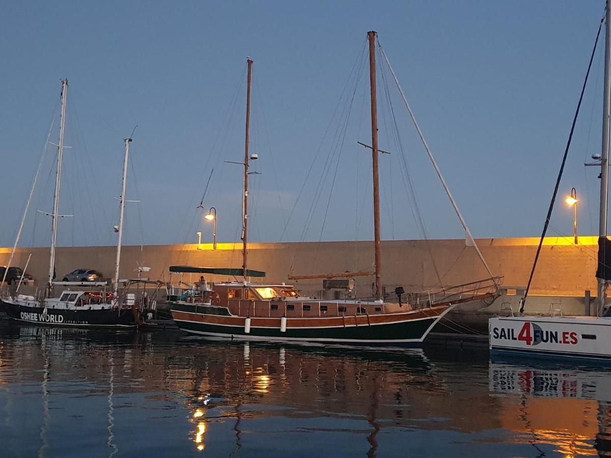 Отель Goktuga Boat&Breakfast Сиракузы Экстерьер фото